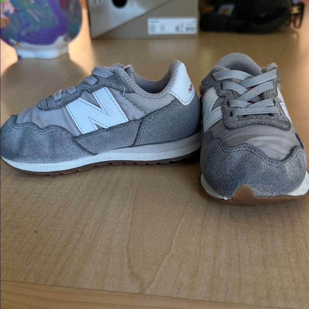 New Balance 237 Kids' Sneakers in Gray and White size toddler 8